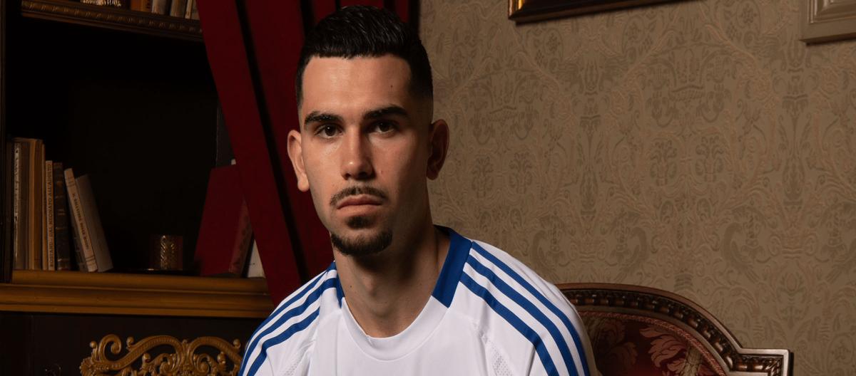 Como completes contract extension with French attacking midfielder Lucas da Cunha..