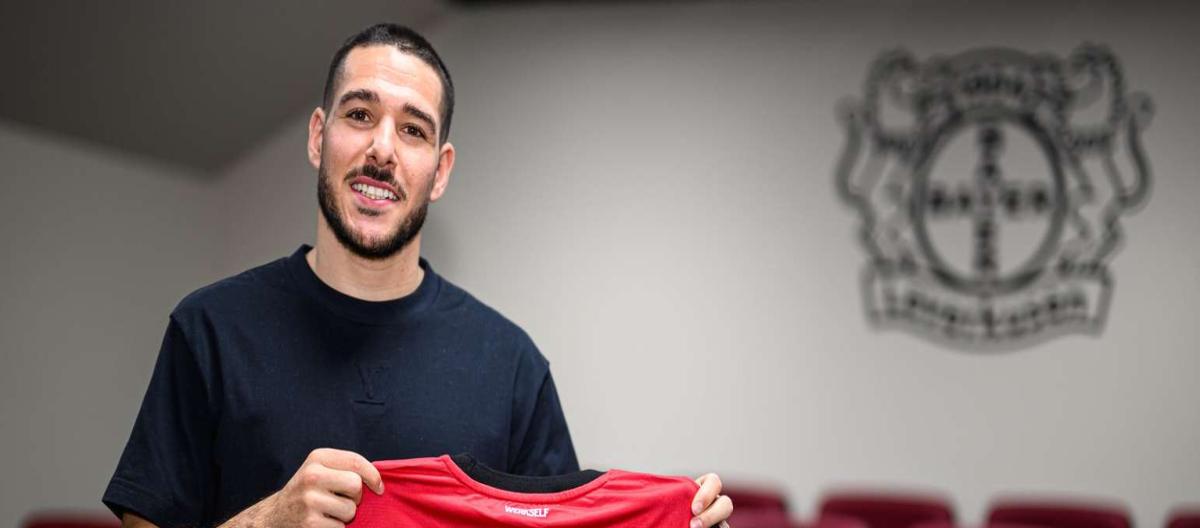 Leverkusen signs Villa attacker Buendia on loan for €20 million