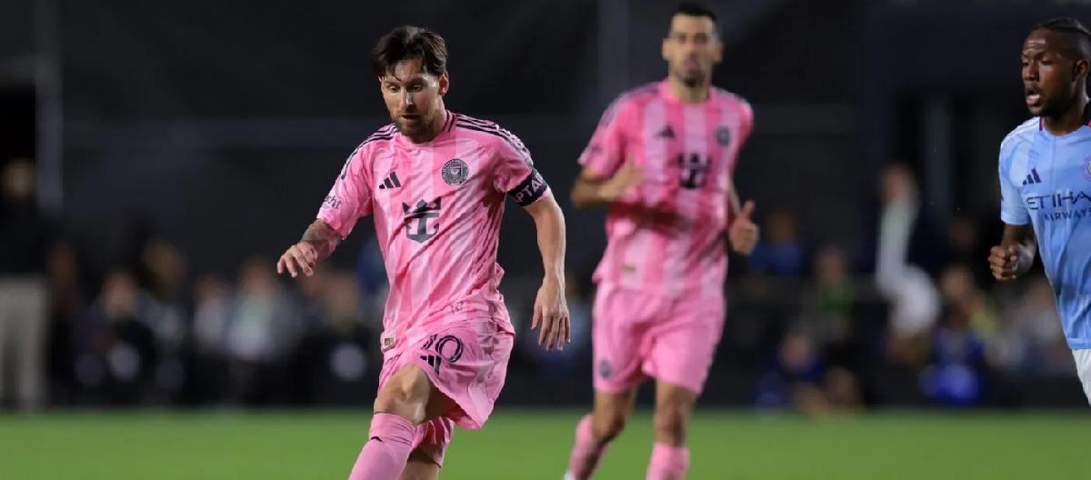 Messi's adductor injury will prevent him from playing in two World Cup qualifiers this month