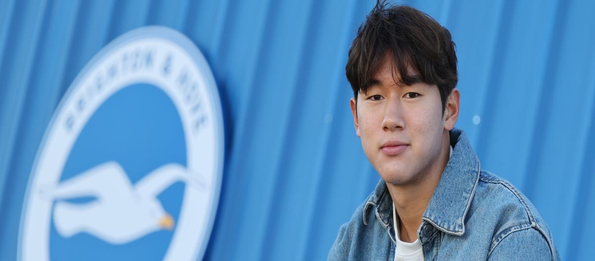 Official: Brighton signs 18-year-old South Korean winger Yoon Do-young, contract expires in 2030