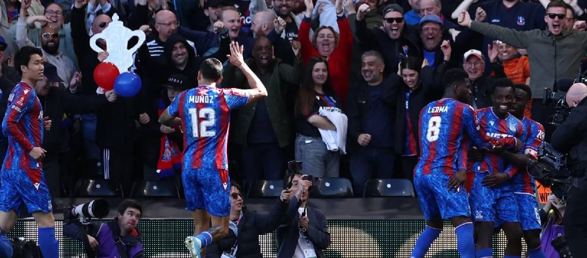 埃迪·恩凯蒂亚：这真的太棒了，能够和球迷们一起分享胜利的喜悦真的很开心