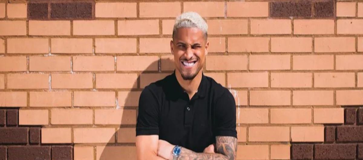 Official: Wolves extend contract with 24-year-old midfielder Joao Gomes until 2030