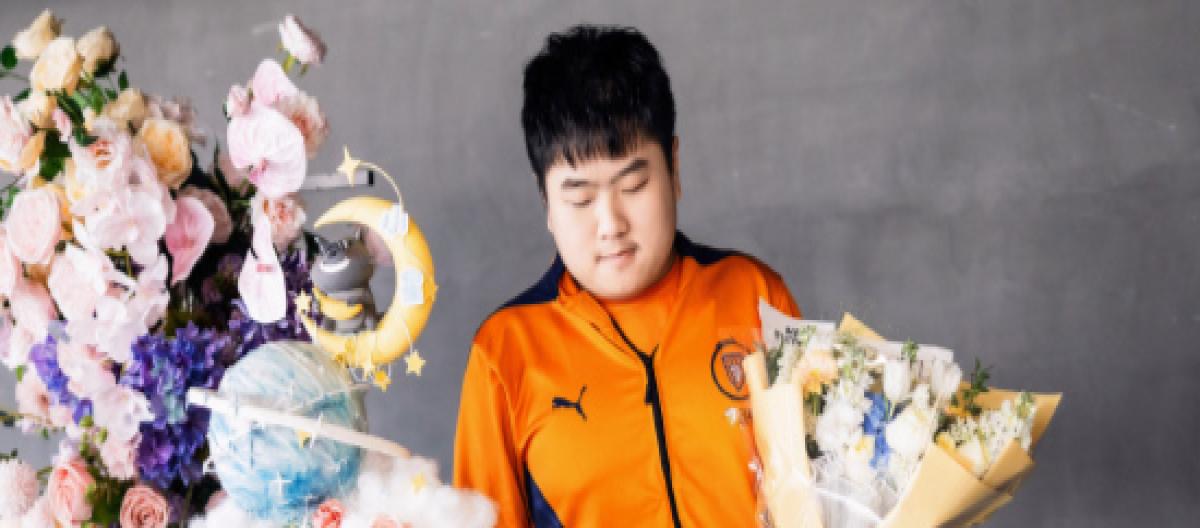Shenzhen DYG mid laner Xiaoxing announced his retirement: I have never regretted taking the professional path, and I will work hard to pursue my own life