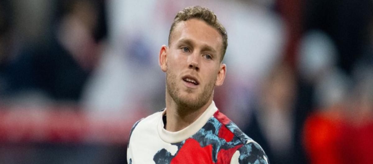 佩雷茨否认离队传闻：梦想是成为拜仁首发门将，计划通过租借获得上场机会