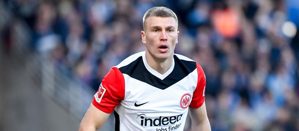 Eintracht Frankfurt bought out the ownership rights of on-loan Leeds United defender Rasmus Kristensen..