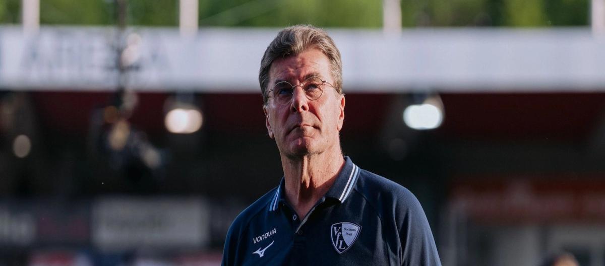 官方：无论降级与否，波鸿主帅迪特·黑金将继续留任