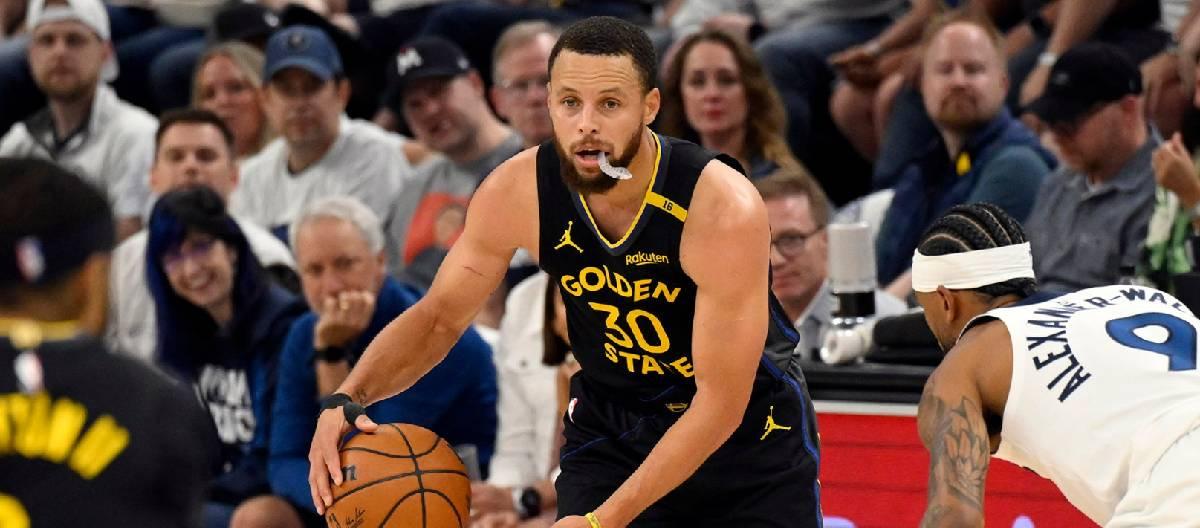 斯蒂芬·库里左腿筋拉伤，预计将缺阵至少一周