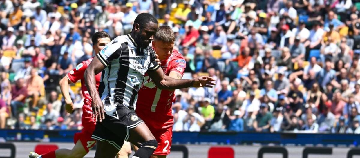 凯南·戴维斯认为球队表现未达预期，并表示他们有信心能够做得更好