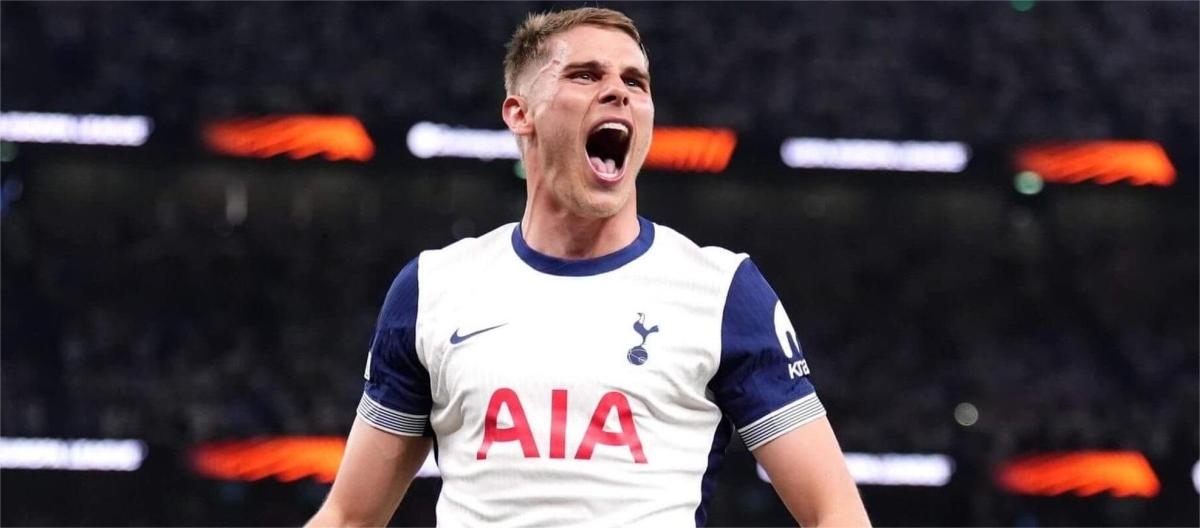 Turning criticism into motivation, Van der Ven hopes to bring change to Tottenham with his teammates