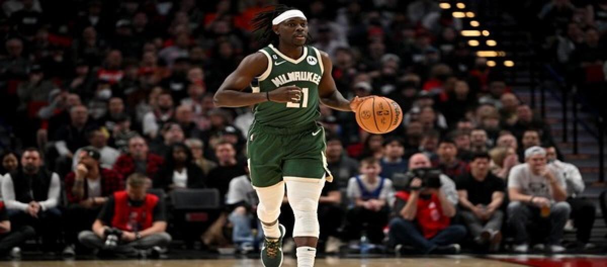 快船锁定休赛期两大引援目标 霍勒迪与保罗有望联手哈登冲冠