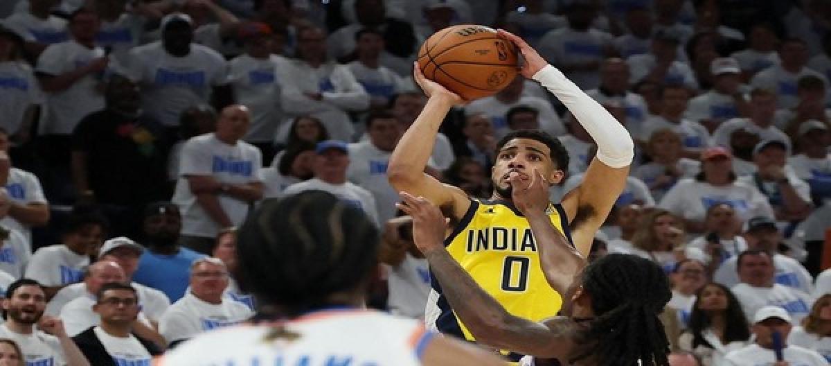 步行者隐忧加剧！哈利伯顿赛后现伤情 G3出战成疑前景堪忧