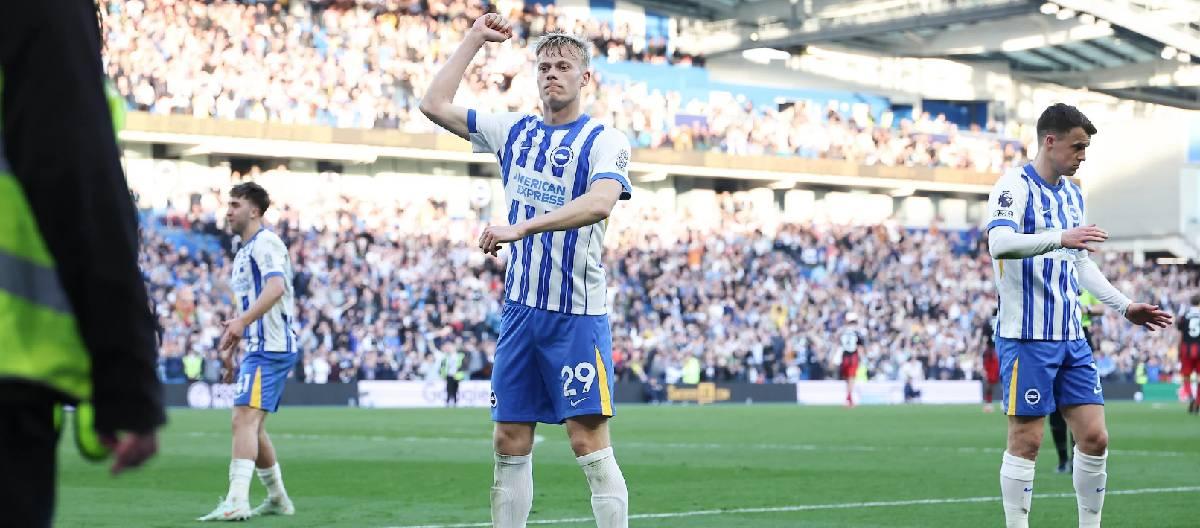 扬·保罗·范海克坚信年轻球员会不断成长，并对他们的未来充满期待