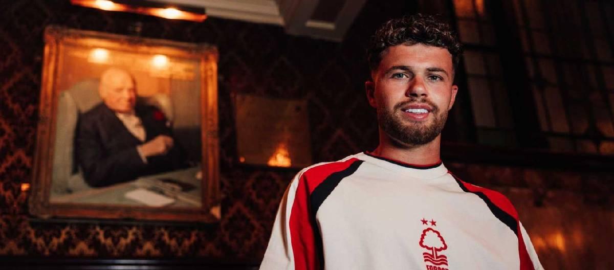 内科·威廉姆斯与诺丁汉森林签署了一份新合同，将在俱乐部效力至2029年夏天