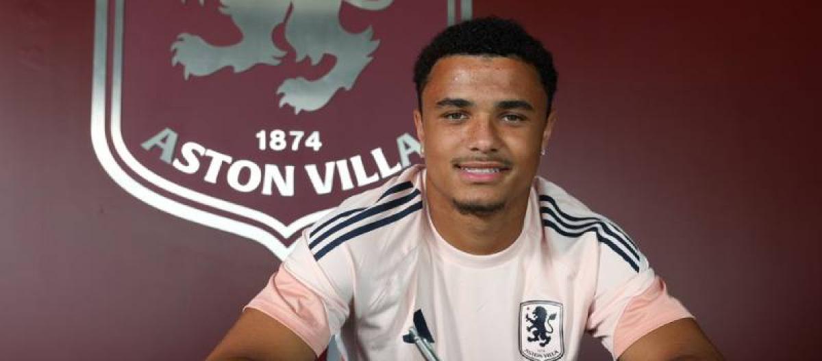 Ashton McWilliams signs first professional contract with Aston Villa
