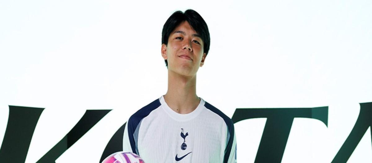 Japanese 20-year-old central defender Kodai Takai officially joins Tottenham with a 5-year contract