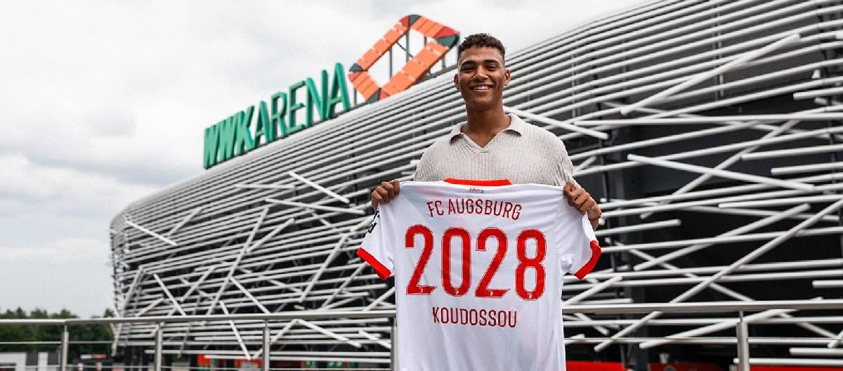Augsburg and defender Henri Kodosu reach agreement to extend contract for another two years