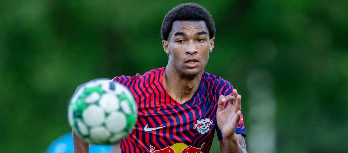 Yannick Eduardo joins Dordrecht on loan