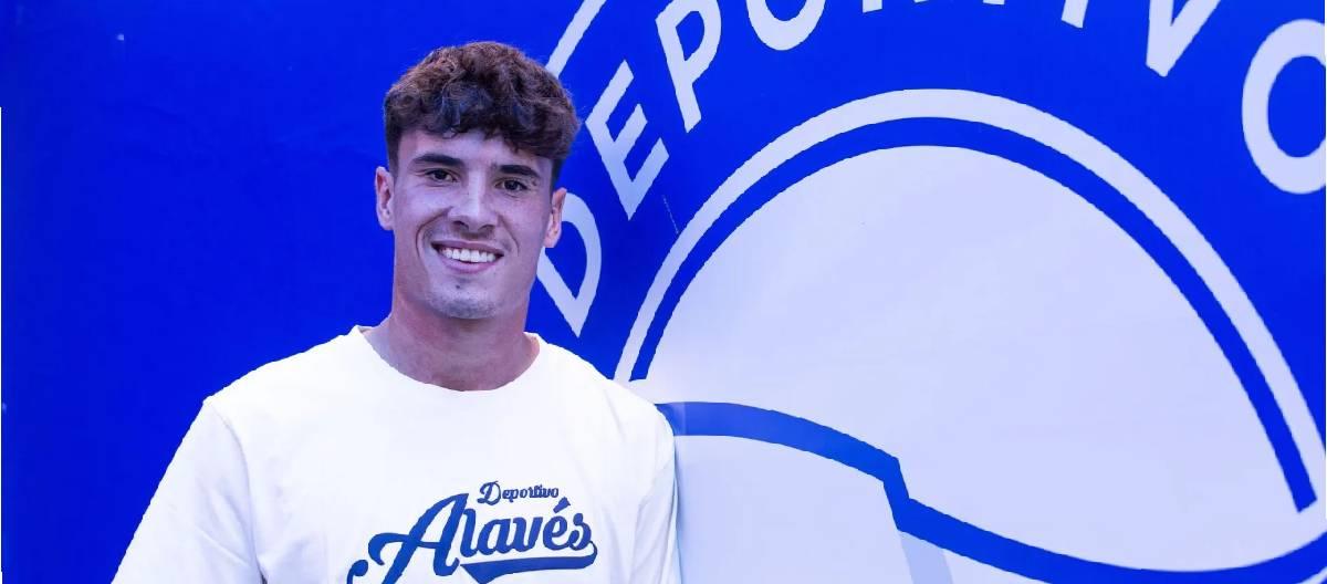 Egoiz Munoz signs contract extension with Alaves until 2027