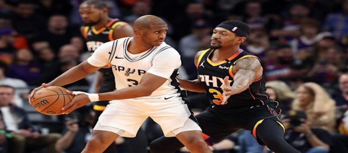 Bill gave way to Paul to continue the tradition of the Clippers to start the new season in unity