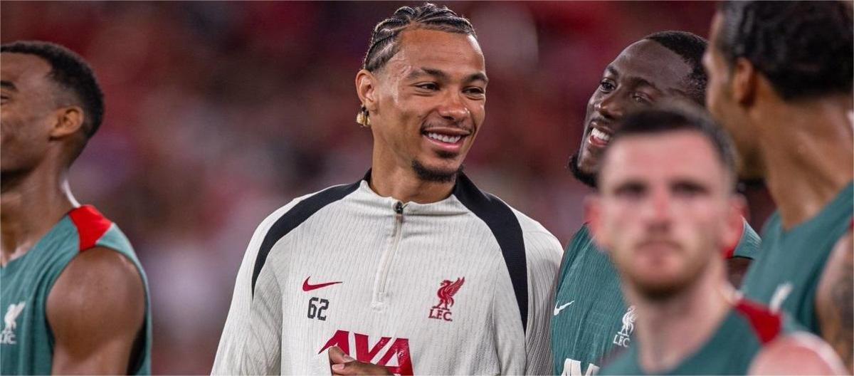 罗伯逊强调资深球员要帮助新队友适应球队