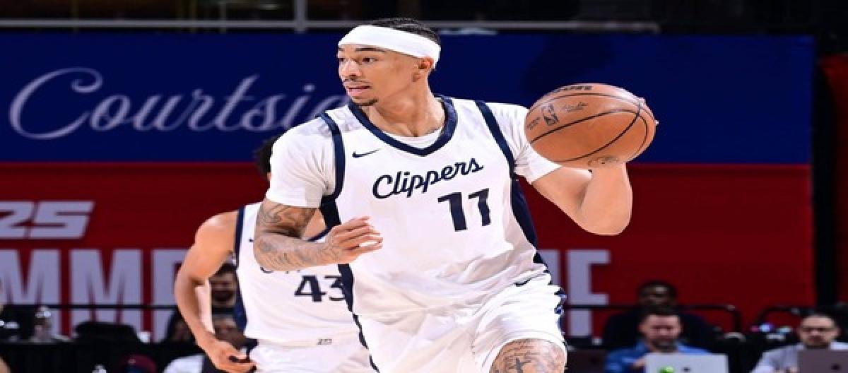 The Clippers re-signed Jordan Miller, who performed well in summer league and has a chance to return