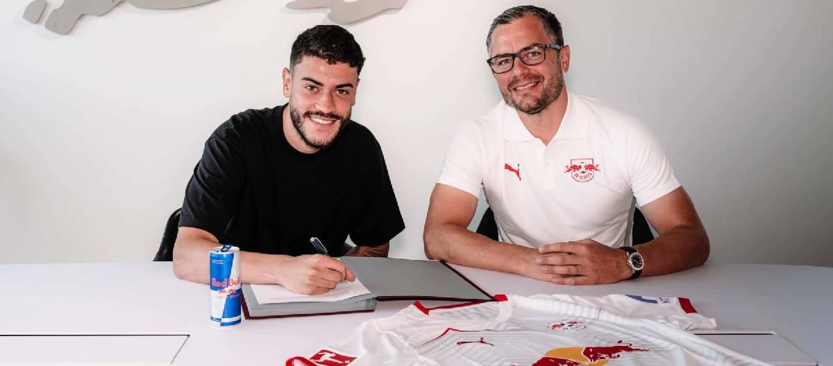 RB Leipzig announces the signing of striker Romulo, with the two sides signing a contract until June 2023