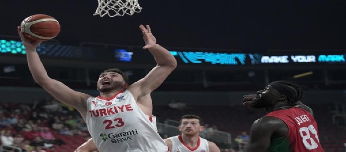 Türkiye defeated Portugal 95-54 and Alperungon was named the man of the match Türkiye defeated Portugal 95-54 and Alperungon was named the man of the match