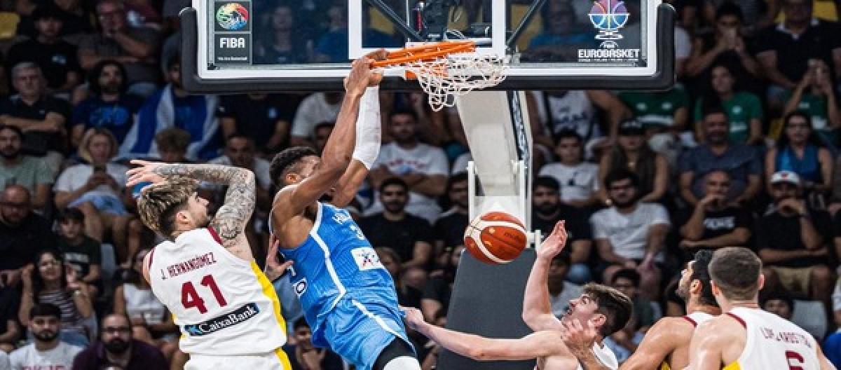 Greece beats Spain to advance to European Championship knockout stage