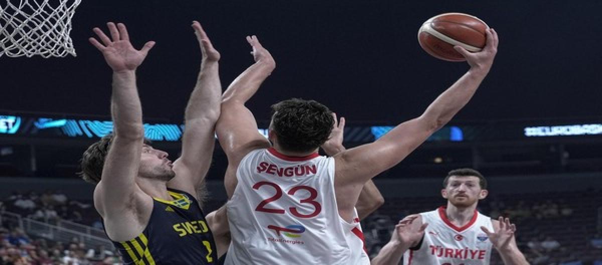 Turkey defeats Sweden to reach European Championship quarterfinals for the first time in 16 years