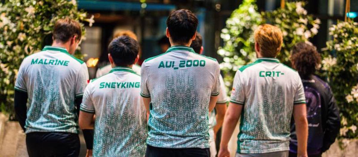 Team Falcons advances to the TI2025 playoffs and becomes the last ticket winner