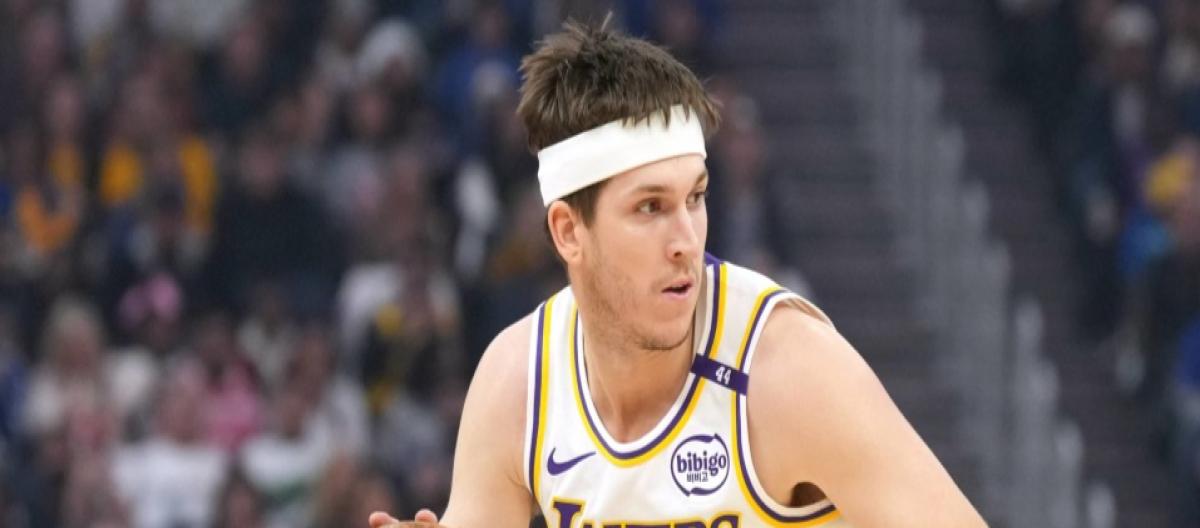 队记：湖人后卫里夫斯明夏预计拒绝执行球员选项