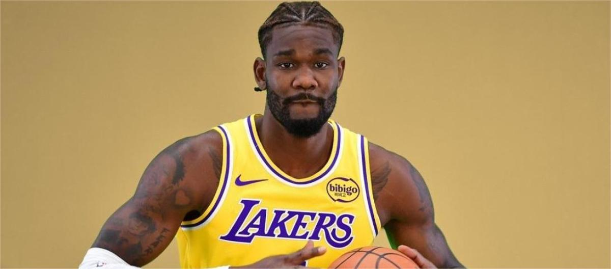 Charles Barkley believes Deandre Ayton needs a big role with Lakers