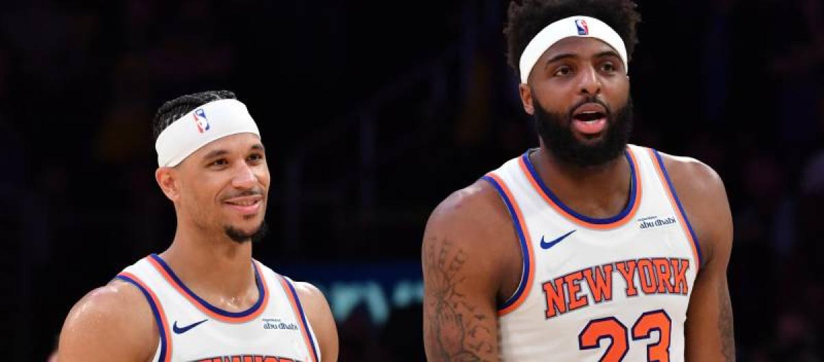 Knicks opener plagued by injuries: Hart and Robinson both sidelined