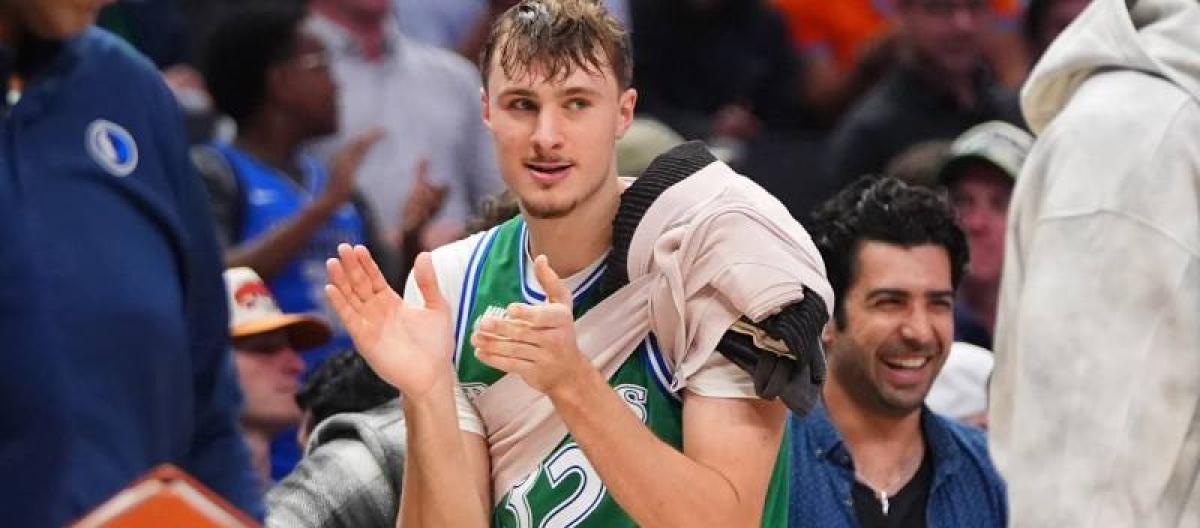 Mavericks' top draft pick Cooper Flagg suffers shoulder injury