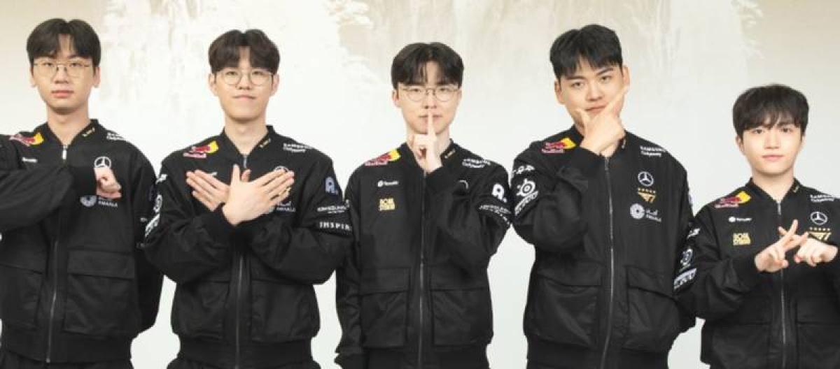 T1 sweeps Top Esports to advance to the World Championship Finals