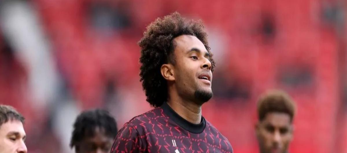 晚邮报：AC米兰和罗马或将在冬窗争夺曼联中锋齐尔克泽