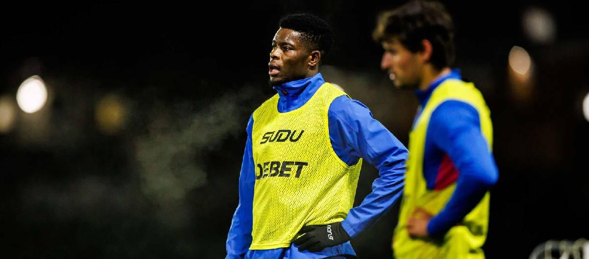 马歇尔·穆内西认为球队要展现拼搏精神，在比赛中努力攻入进球并保持零封