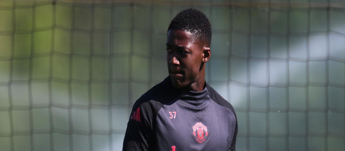 Note: Napoli have resumed contact with Menu, viewing him as their top transfer target for the winter transfer window.