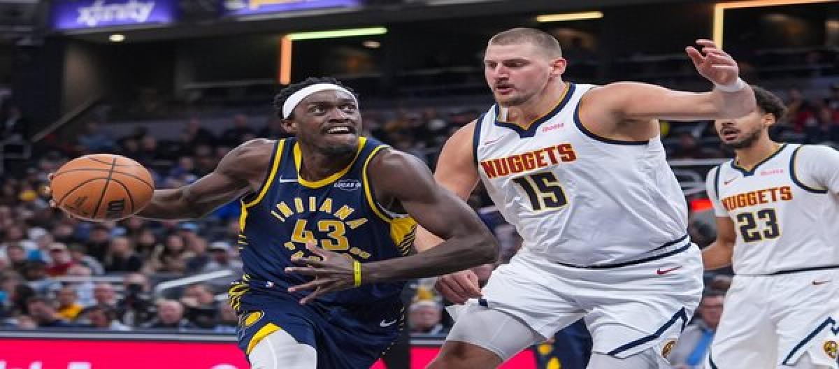 Murray dominated the game with 52 points, and the Nuggets defeated the Pacers 135-120.