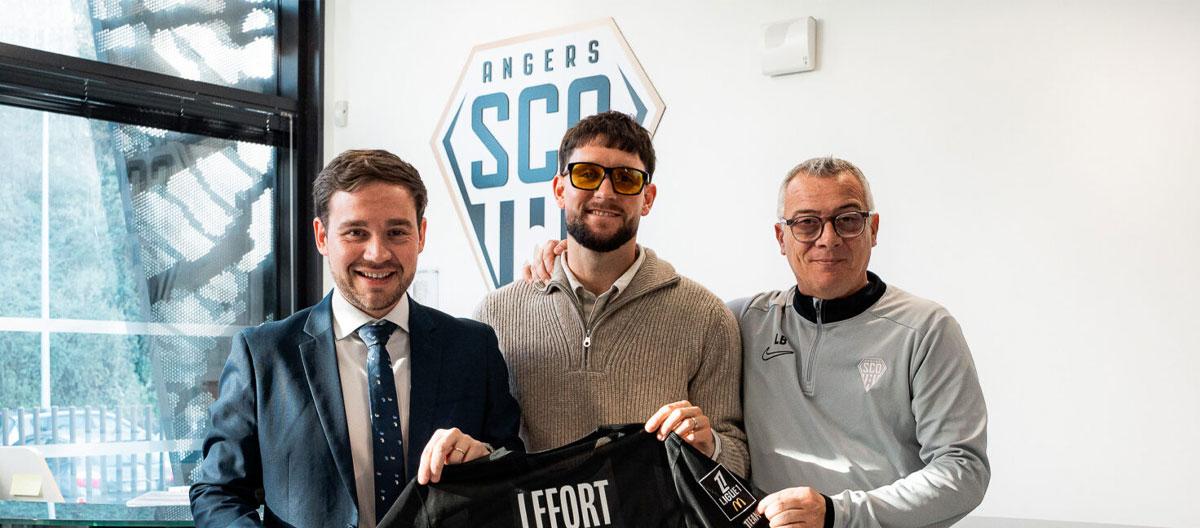 Angers completes contract extension with French defender Jordán Lefort..