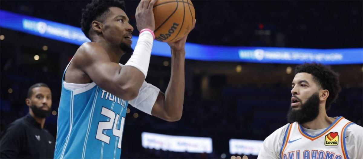 Charles Lee praised the Hornets for their physical strength on both offense and defense after defeating the defending champion Thunder.