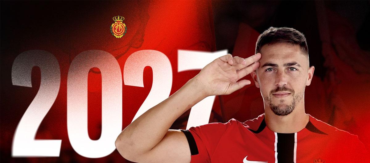 Mallorca completes contract extension with Spanish center-back Antonio Raíllo..