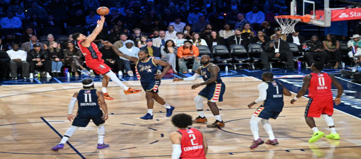 福克斯压哨助胜 条纹队以42-40险胜星辰队