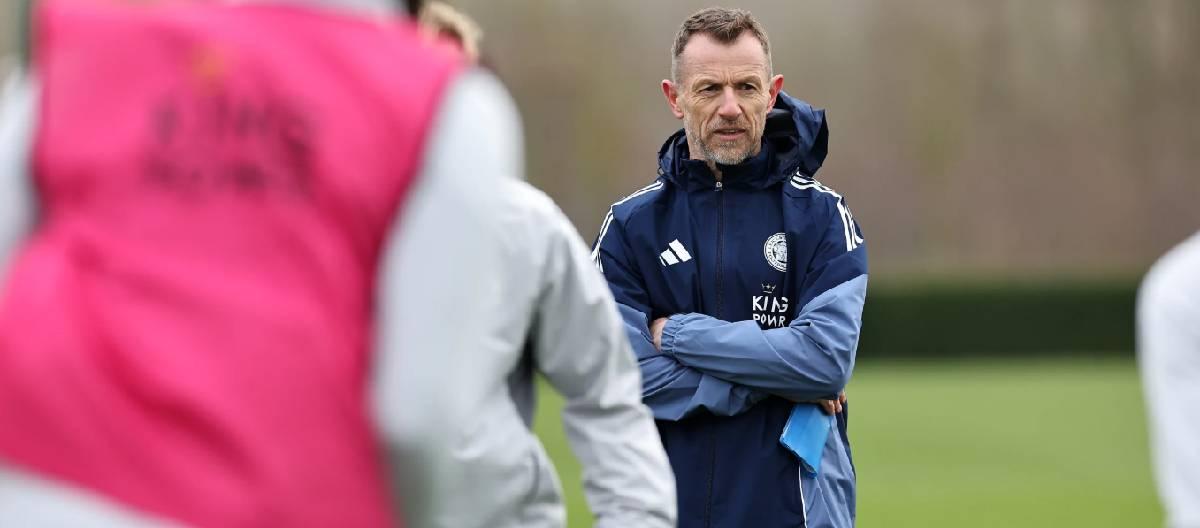 加里·罗维特表示球队的阵容将保持不变，但他依然希望球员们能够尽快复出