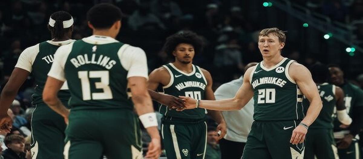 阿伦27分难阻失利 雄鹿以118-116险胜骑士