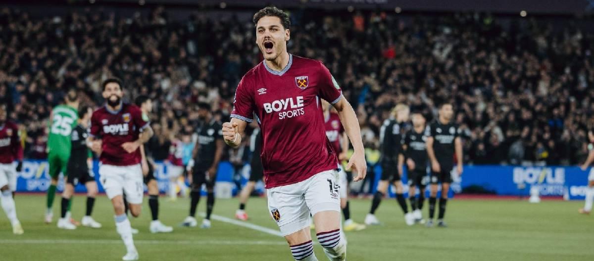 康斯坦丁诺斯·马夫罗帕诺斯认为球队整体发挥出色，有效限制了对手在开放进攻中的威胁