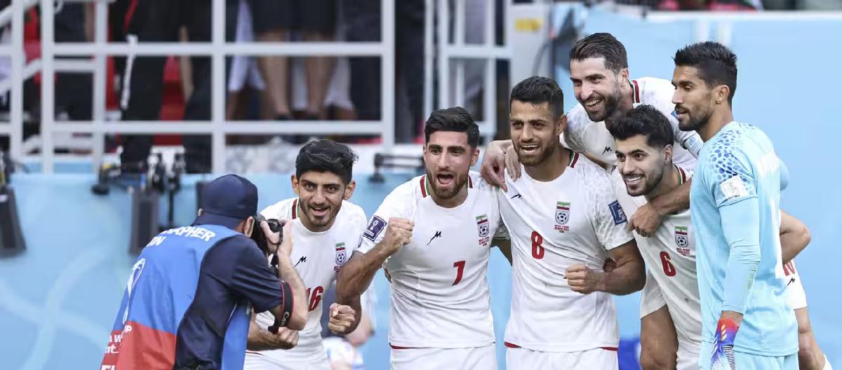 The host country acted arrogantly and suddenly changed its stance, vetoing Iran's participation in the World Cup.