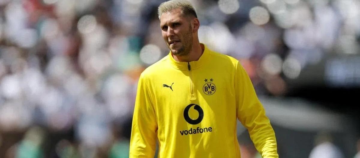 Borussia Dortmund defender Niklas Süle has announced he will end his professional career this summer.