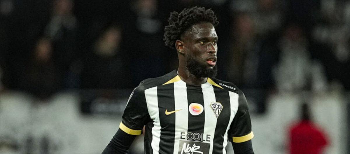 Angers triggered the contract extension clause of Haiti international defender Carlens Arcus..
