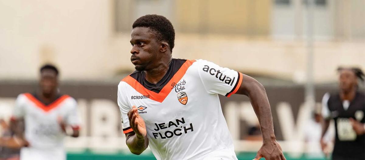 Lorient striker Bamba Dion has announced his departure this summer as his contract expires, leaving his next destination uncertain. Lorient striker Bamba Dion has announced his departure this summer as his contract expires, leaving his next destination uncertain.